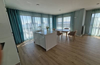 Rent of a bright and warm 3-room apartment, 175 m², Briz, Varna, Bulgaria